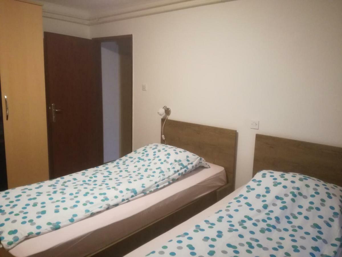 Apartma Vilma โคบาริด ภายนอก รูปภาพ